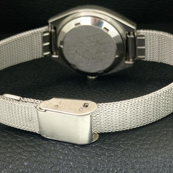Vintage 1973 Citizen Automatic Womans Silver Watch W/daydate & Black accents main image 5